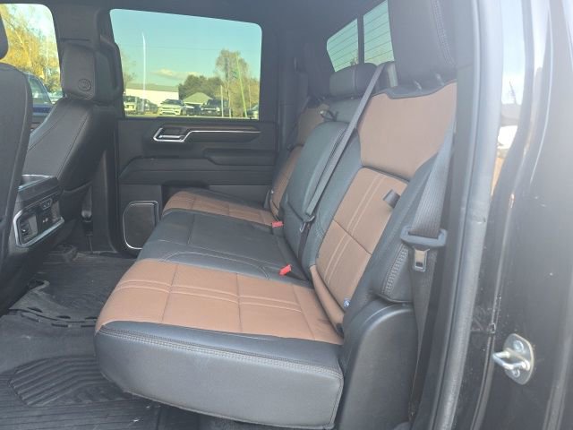 Used 2024 Chevrolet Silverado 3500 High Country w/ High Country Premium Package image 16