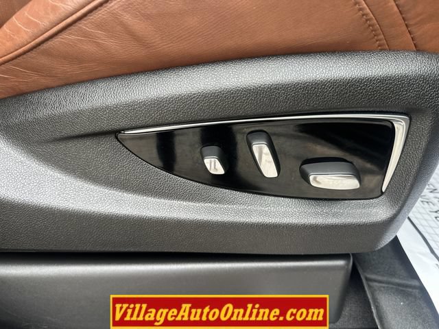 Used 2016 Cadillac Escalade ESV Premium AWD/4WD image 47