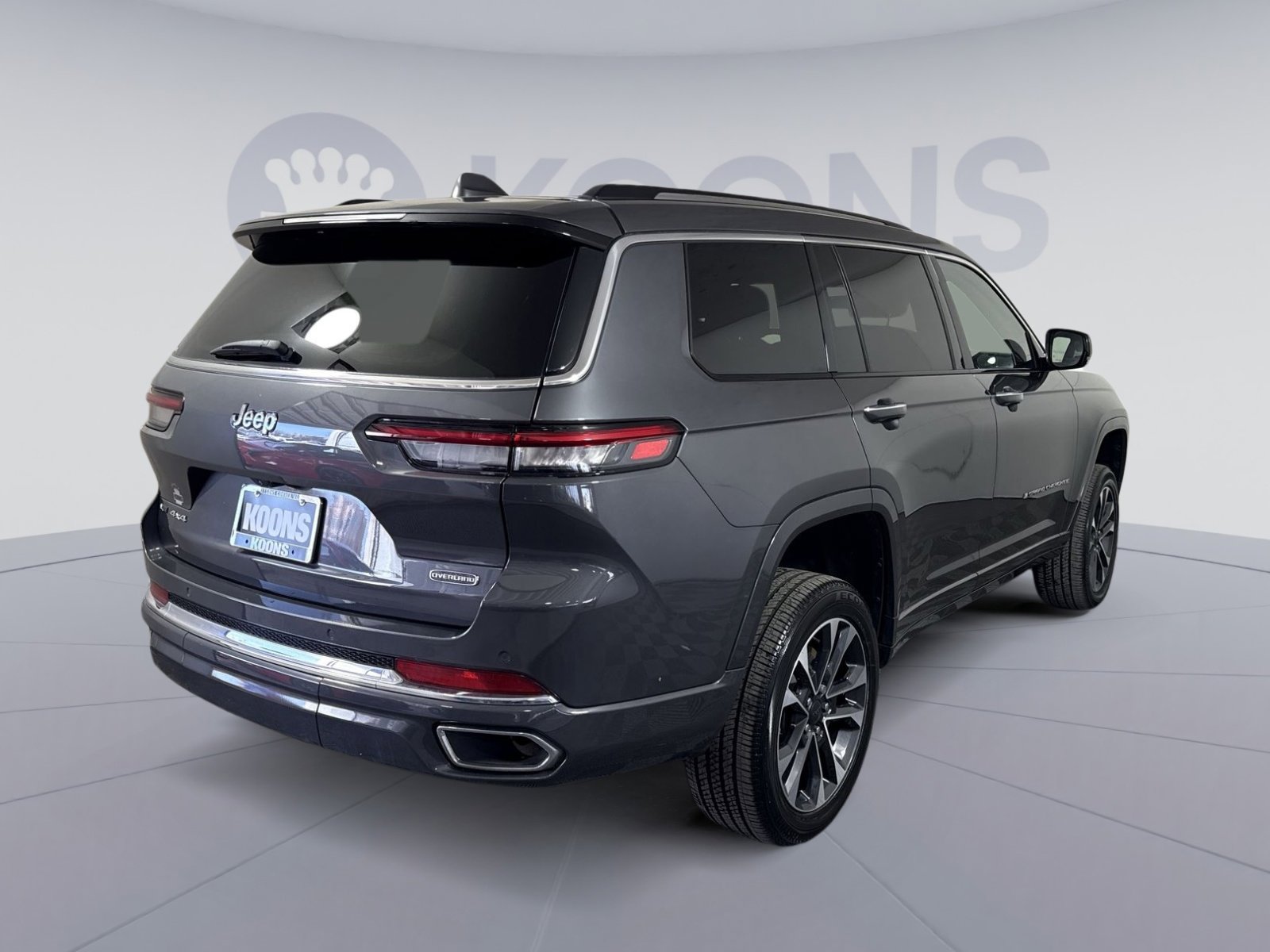 Used 2023 Jeep Grand Cherokee L Overland image 7