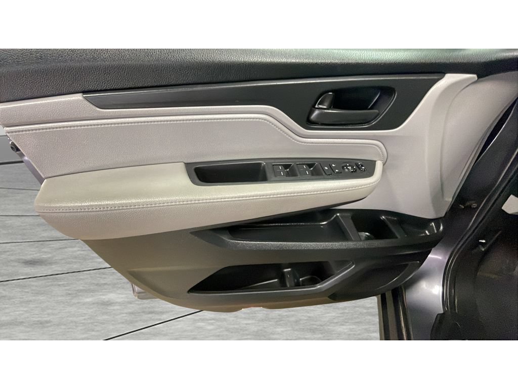 Used 2019 Honda Odyssey EX image 10