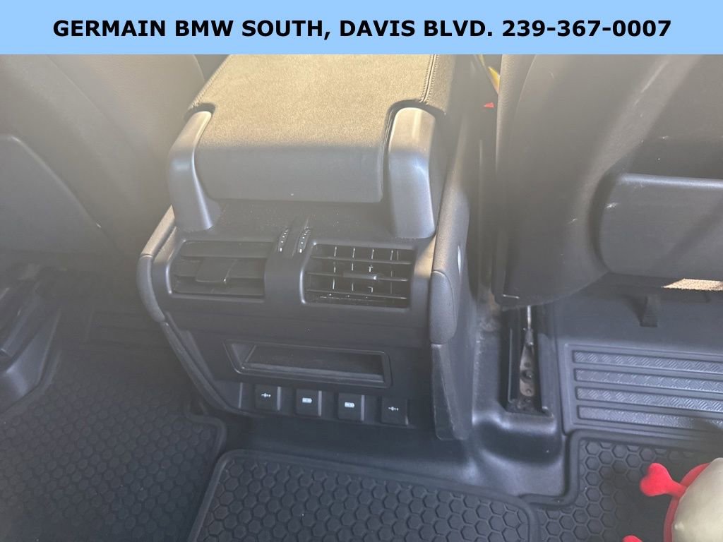 Used 2020 Land Rover Defender 110 SE image 20