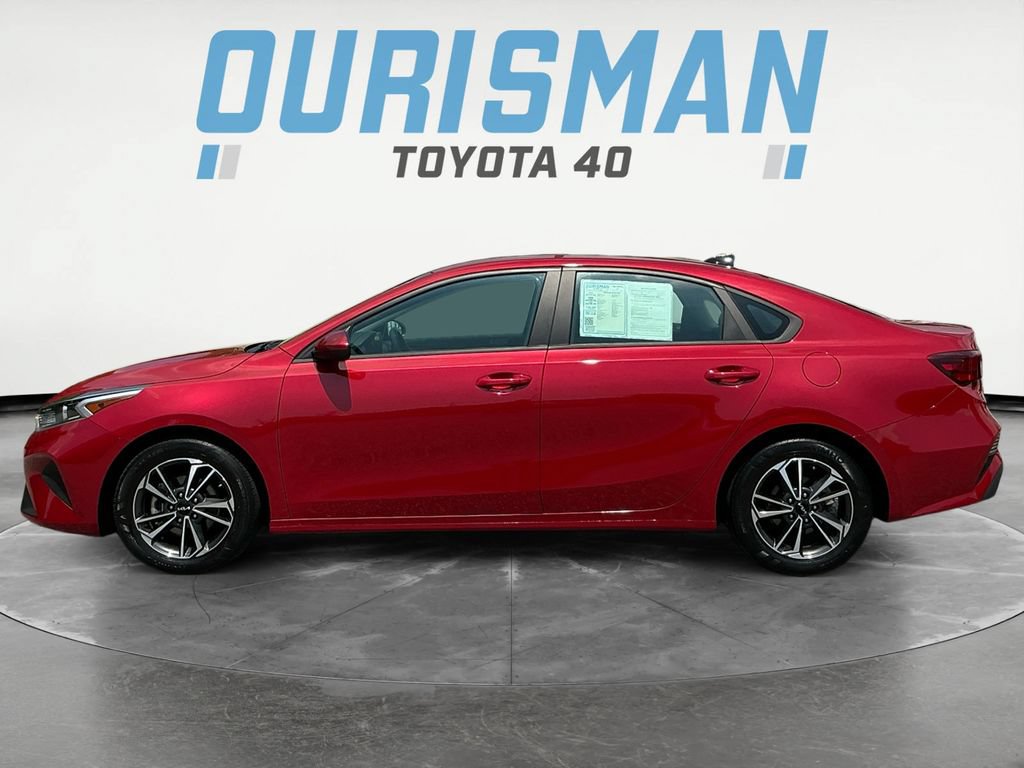 Used 2024 Kia Forte LXS FWD image 4