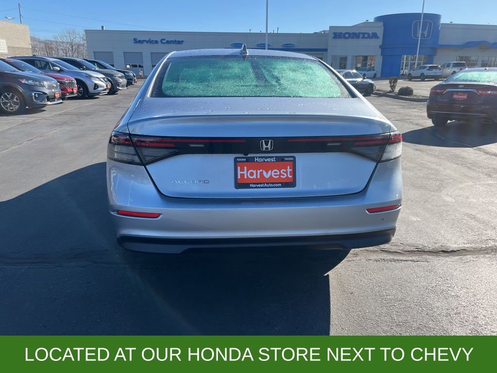 Used 2023 Honda Accord EX image 7