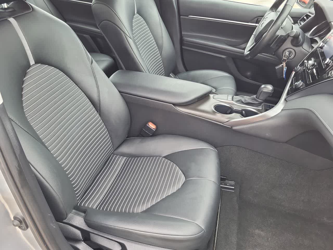 Used 2023 Toyota Camry SE FWD image 22