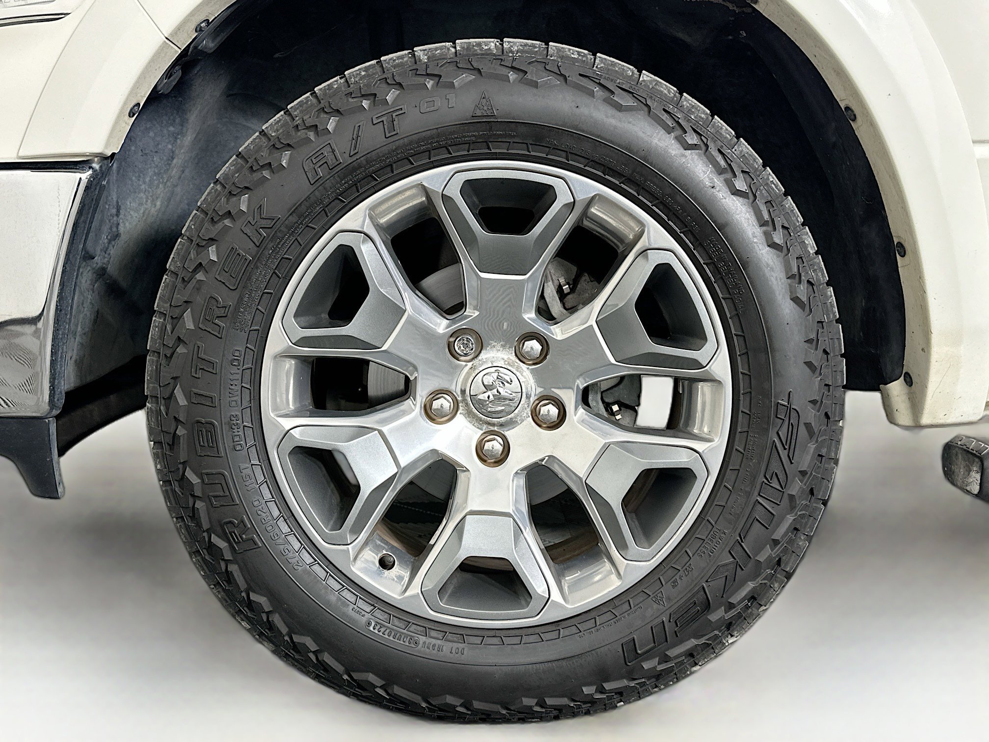 Used 2017 RAM 1500 Limited image 11