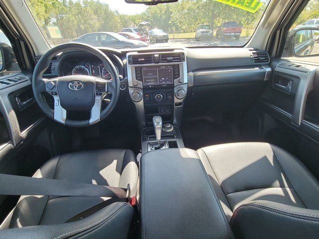 Used 2022 Toyota 4Runner TRD Sport w/ Technology Package AWD/4WD image 2