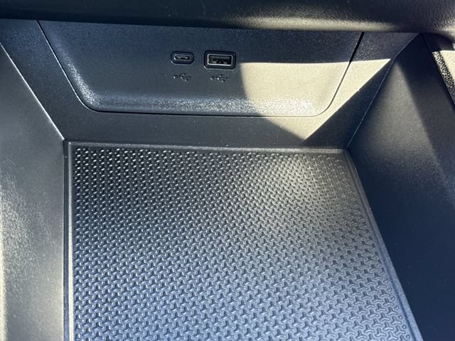 Used 2025 Chevrolet Equinox LT w/ Convenience Package II FWD image 23