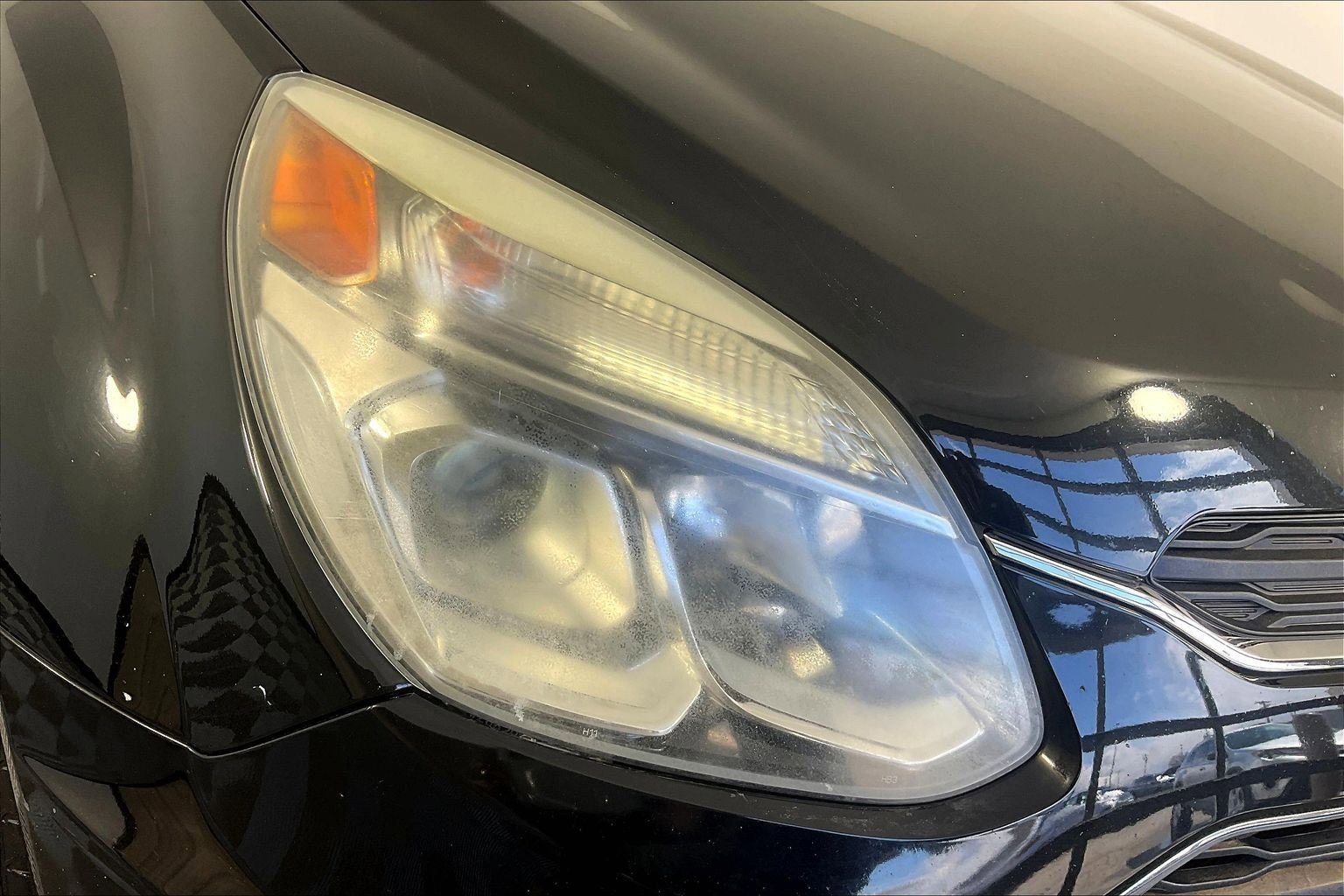 Used 2017 Chevrolet Equinox LS image 30