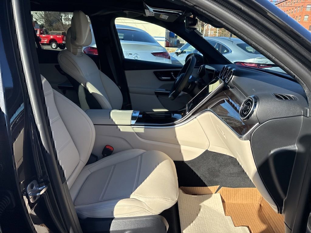 Certified 2026 Mercedes-Benz GLC 300 4MATIC image 12