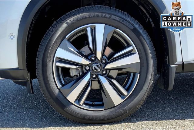 Used 2023 Nissan Rogue Platinum image 9