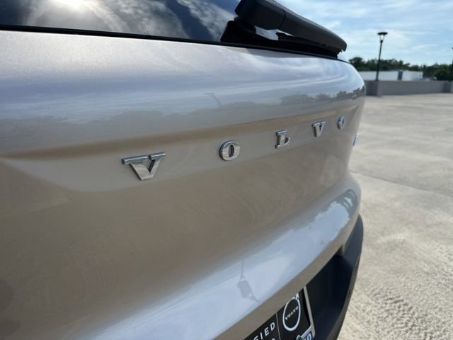Certified 2023 Volvo XC40 B5 Plus w/ Climate Package AWD/4WD image 35