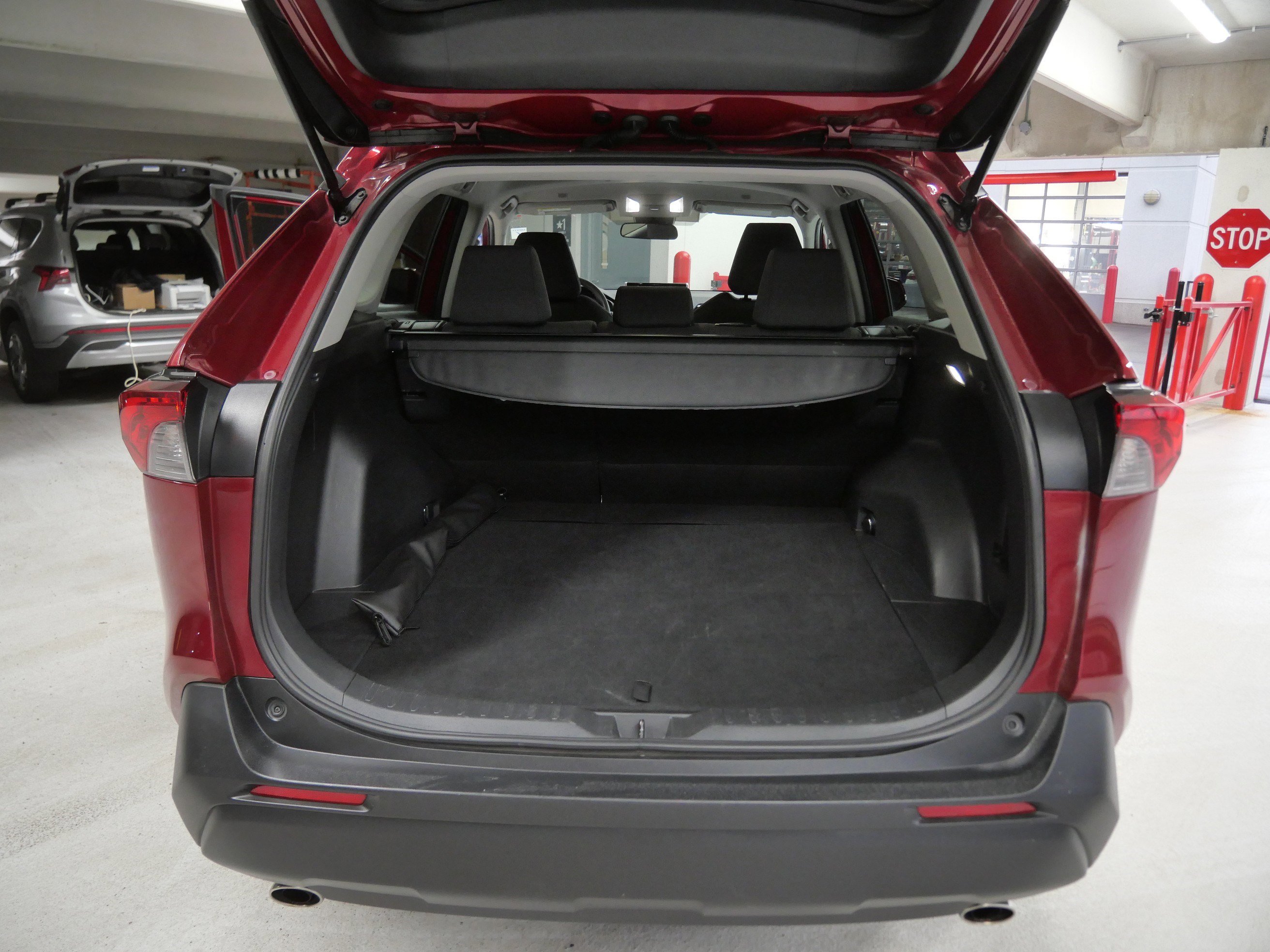 Certified 2025 Toyota RAV4 XLE FWD image 19