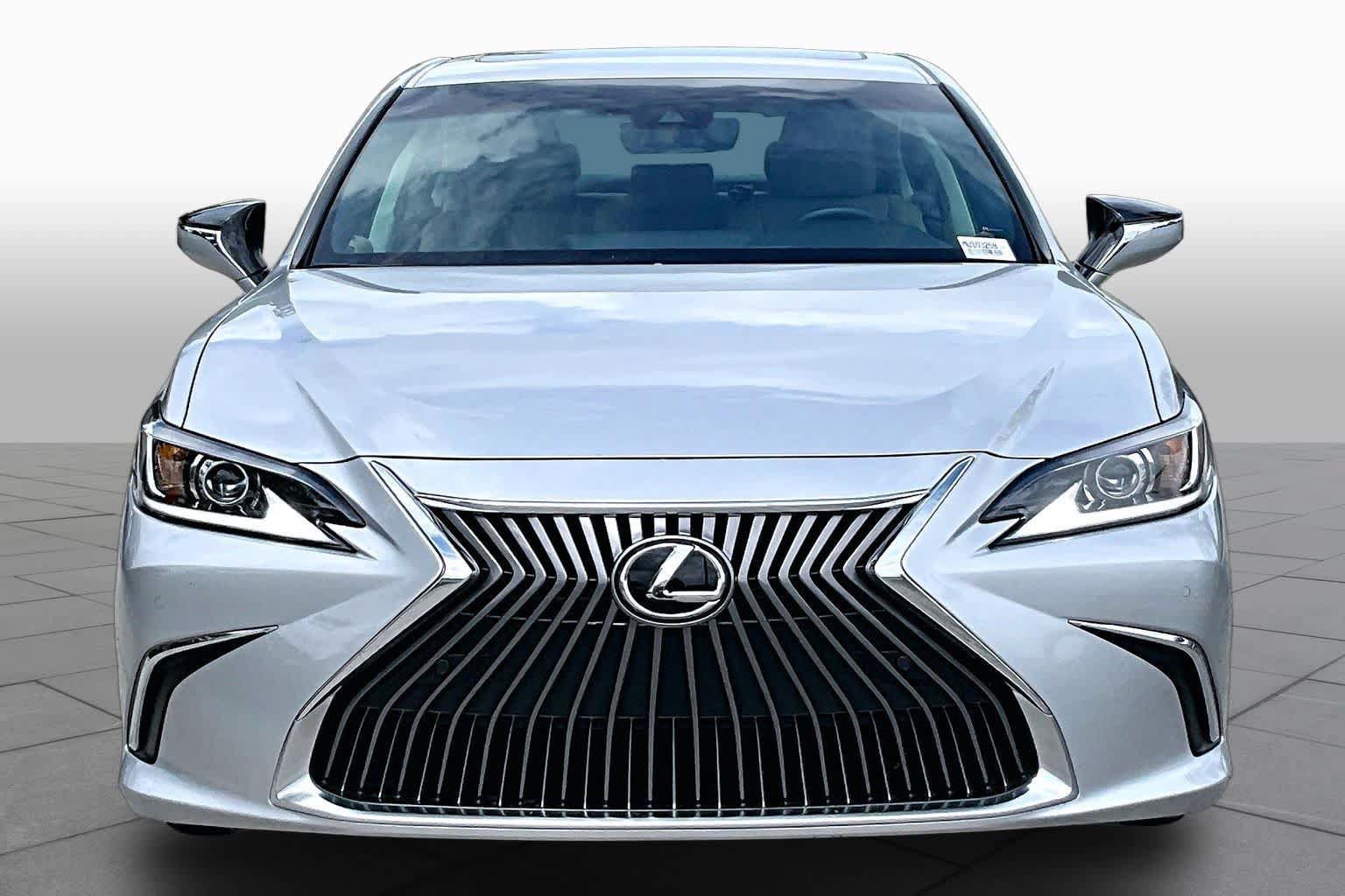 Used 2021 Lexus ES 350 w/ Premium Package FWD image 4