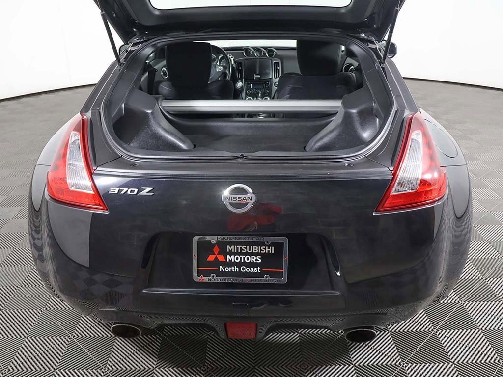 Used 2020 Nissan 370Z Coupe image 12