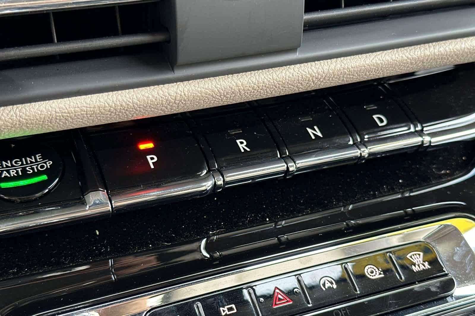 Used 2025 Lincoln Corsair FWD image 22