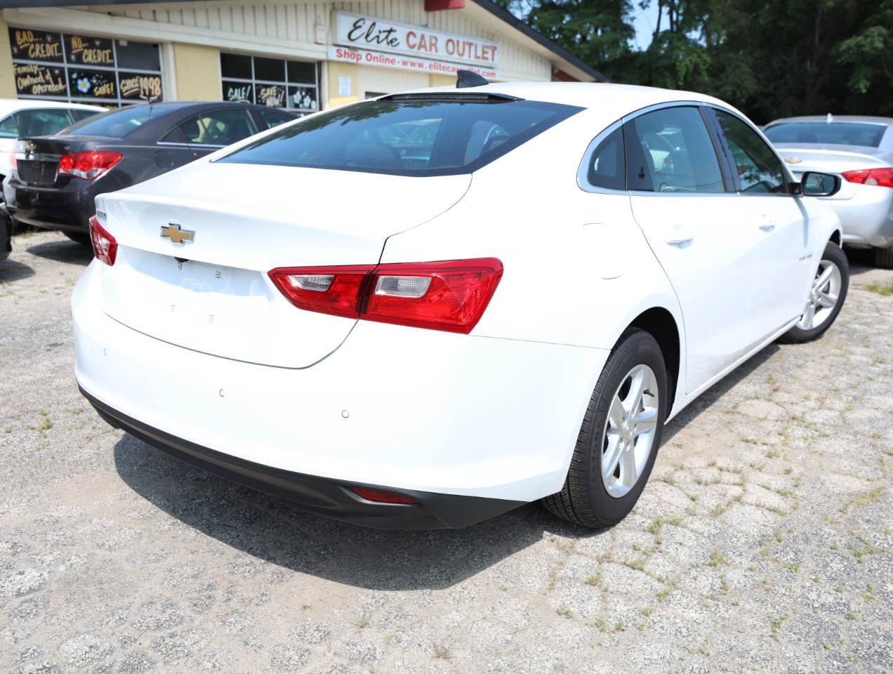 Used 2023 Chevrolet Malibu LS w/ Driver Confidence Package FWD image 6