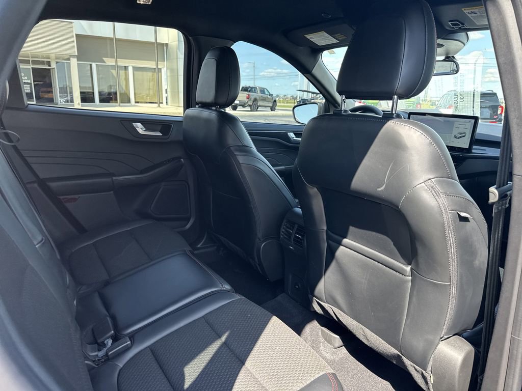 Certified 2023 Ford Escape ST-Line w/ Tech Pack #1 image 18