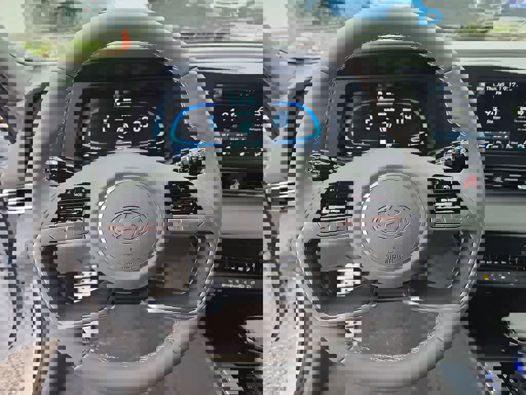 New 2026 Hyundai Elantra Sport image 23