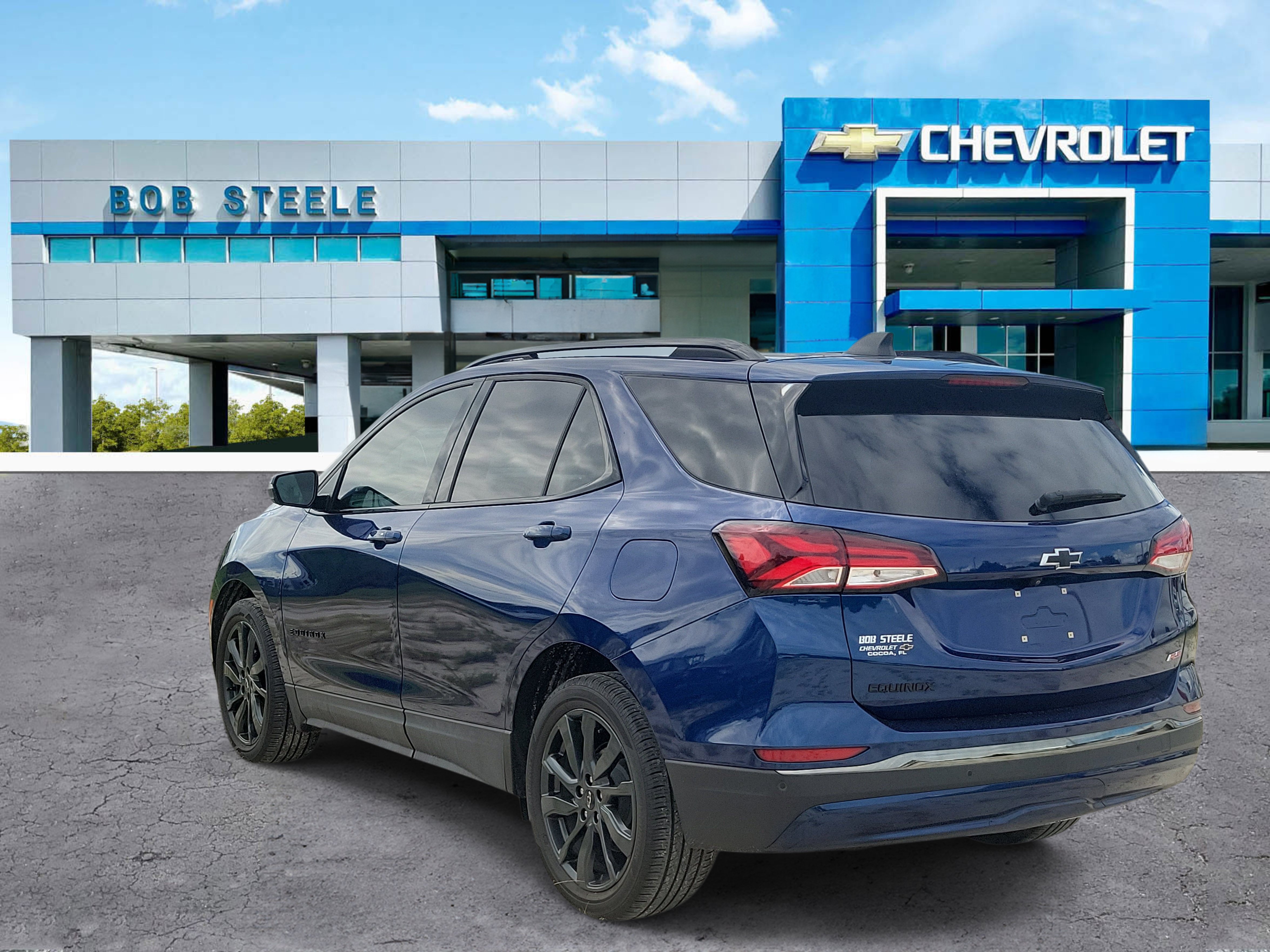 Certified 2023 Chevrolet Equinox RS w/ RS Leather Package FWD image 3