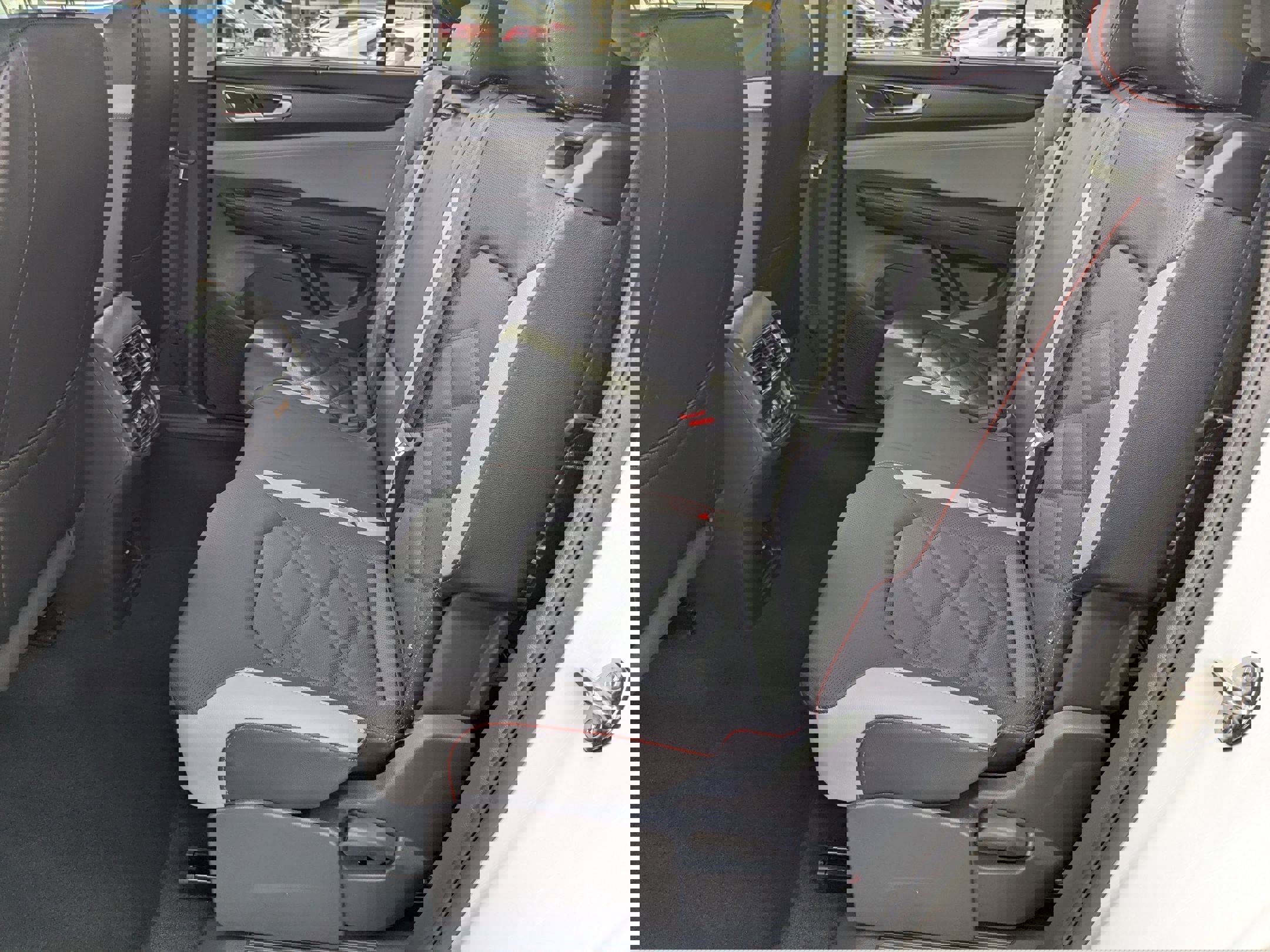 New 2026 Volkswagen Atlas Peak Edition image 28