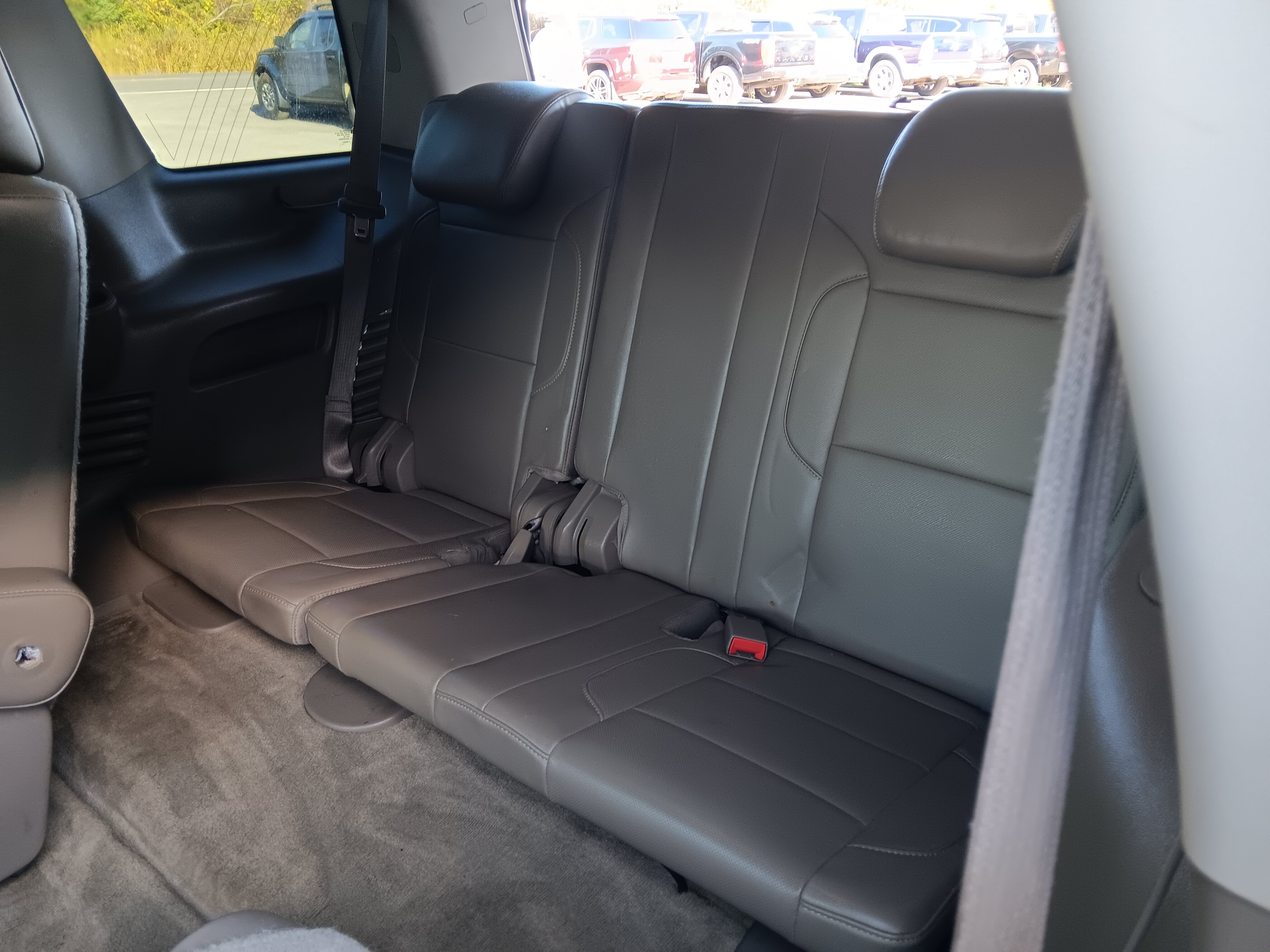 Used 2015 Chevrolet Tahoe LTZ AWD/4WD image 10