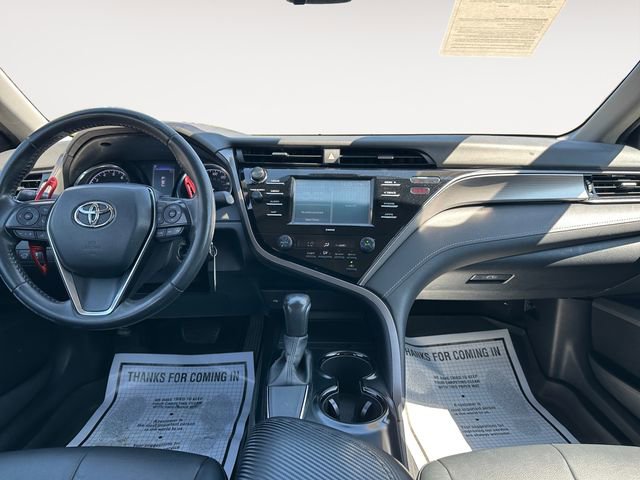 Used 2020 Toyota Camry SE image 11