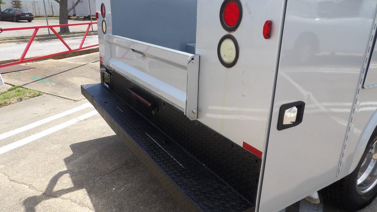 Used 2015 Ford F350 XL RWD image 3