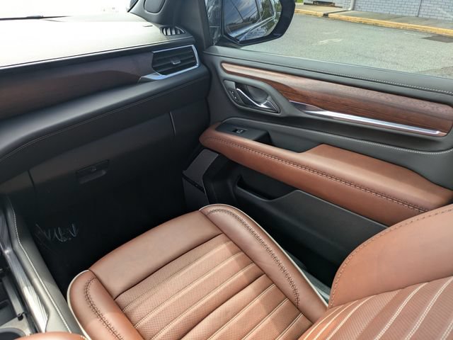 Used 2023 GMC Yukon Denali Ultimate AWD/4WD image 23