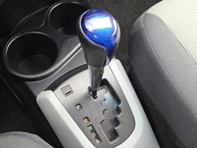 Used 2013 Toyota Prius C Two FWD image 16