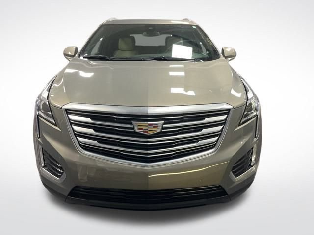 Used 2018 Cadillac XT5 Luxury w/ Driver Awareness Package image 9