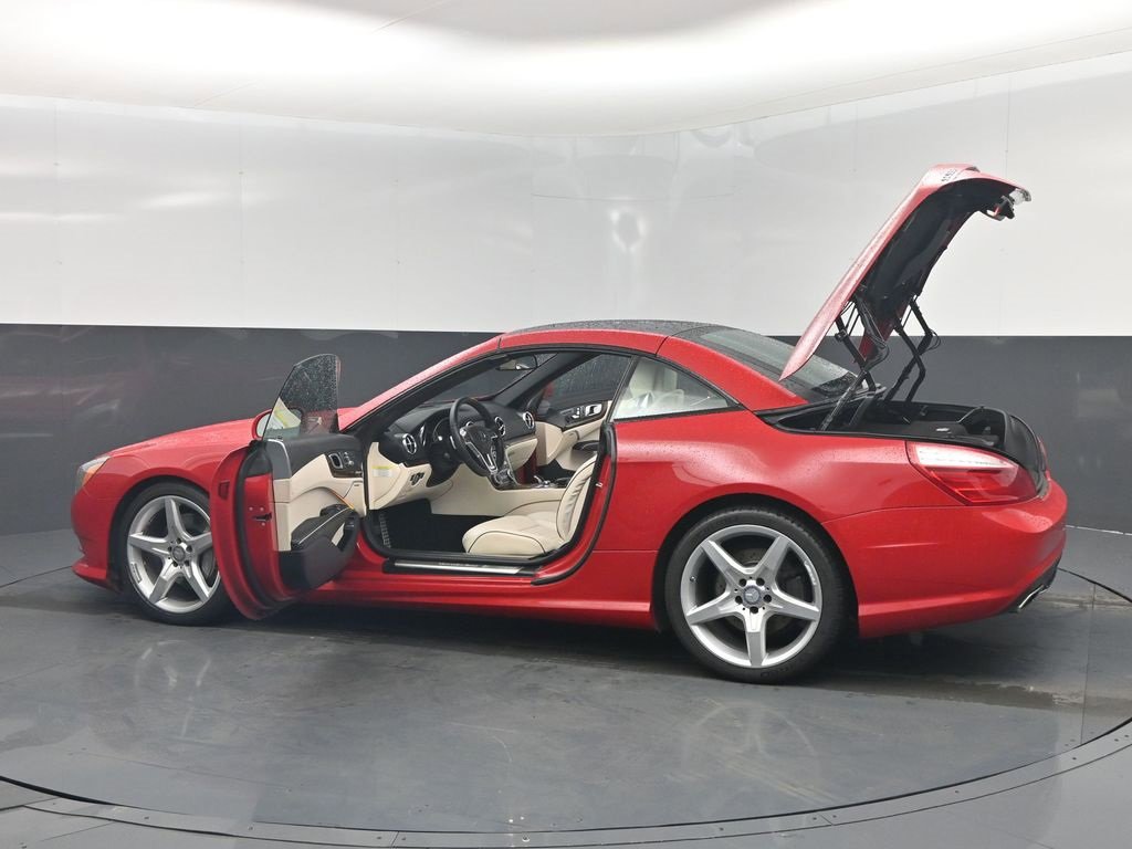 Used 2013 Mercedes-Benz SL 550 image 42