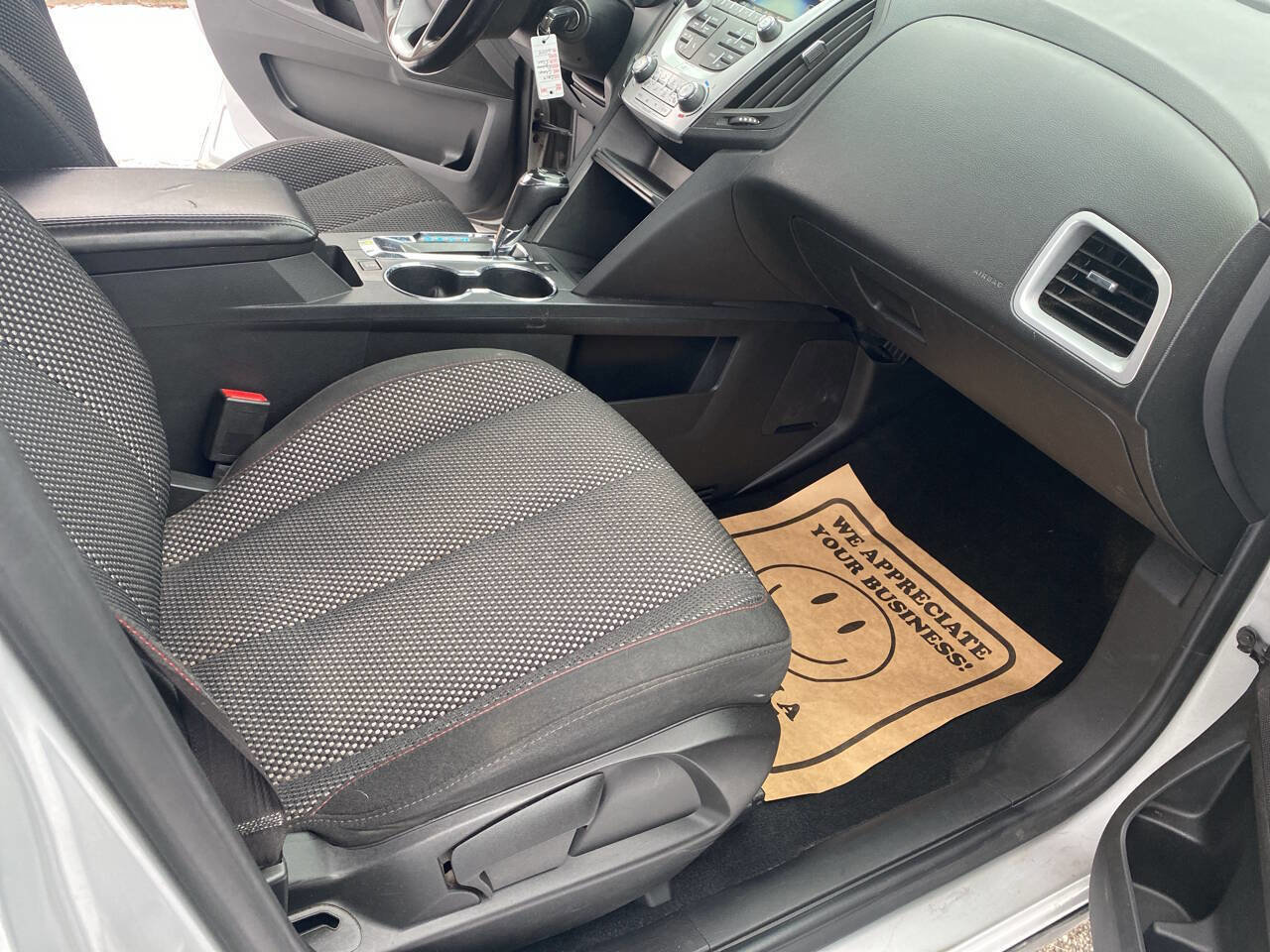 Used 2017 Chevrolet Equinox LT w/ Convenience Package image 8