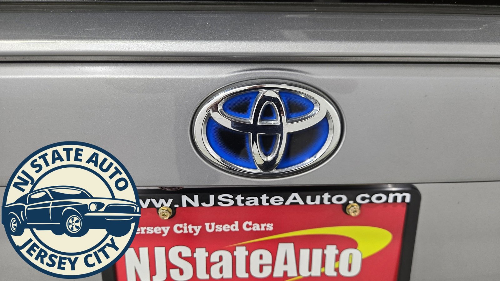 Used 2020 Toyota RAV4 XLE image 29