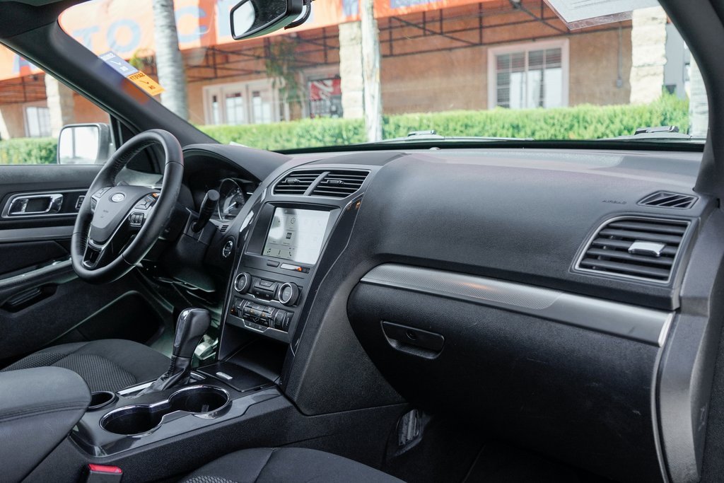 Used 2019 Ford Explorer XLT w/ Equipment Group 201A image 36