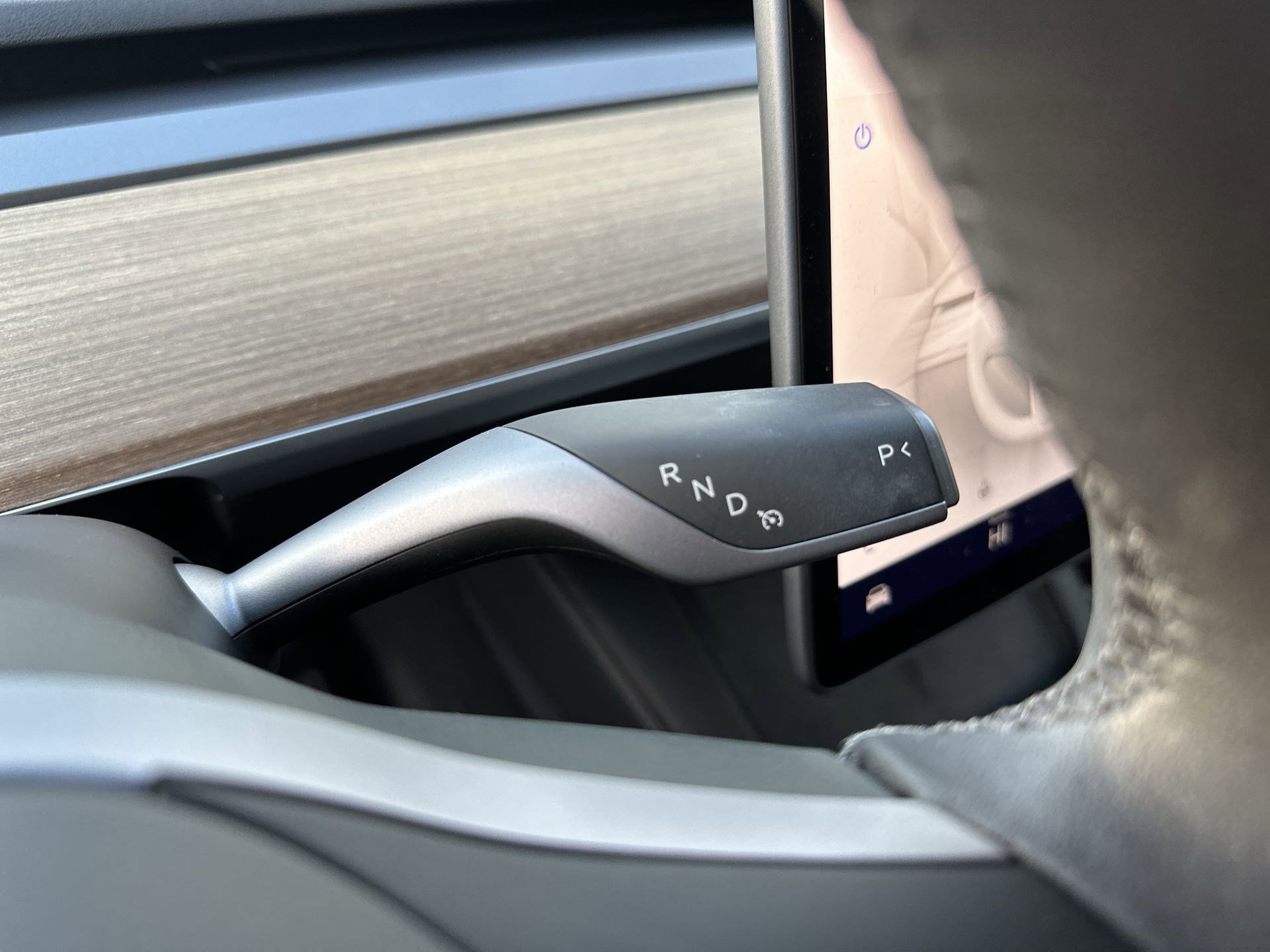 Used 2025 Tesla Model Y Long Range image 20