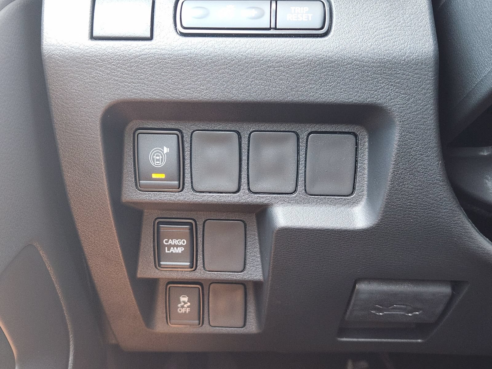 New 2026 Nissan Frontier SV w/ All-Weather Content Package AWD/4WD image 20