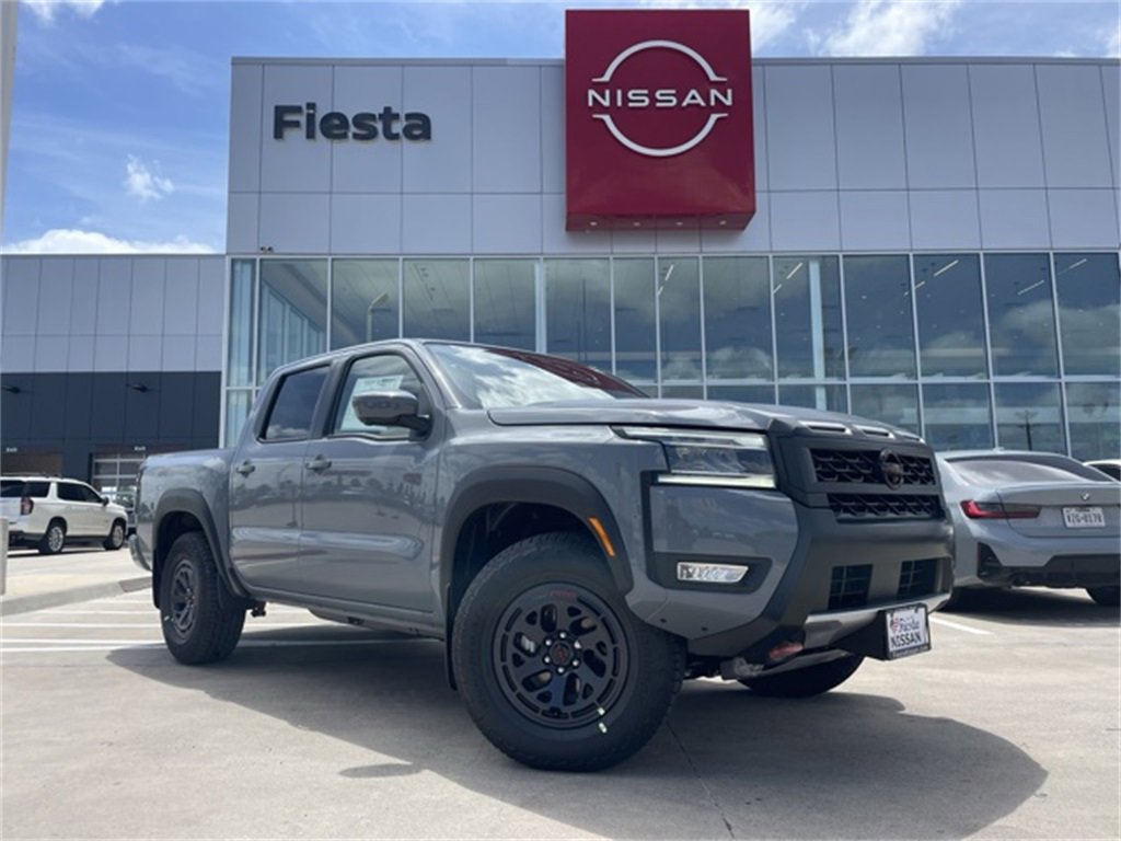 New 2025 Nissan Frontier PRO-4X w/ Pro Premium Package