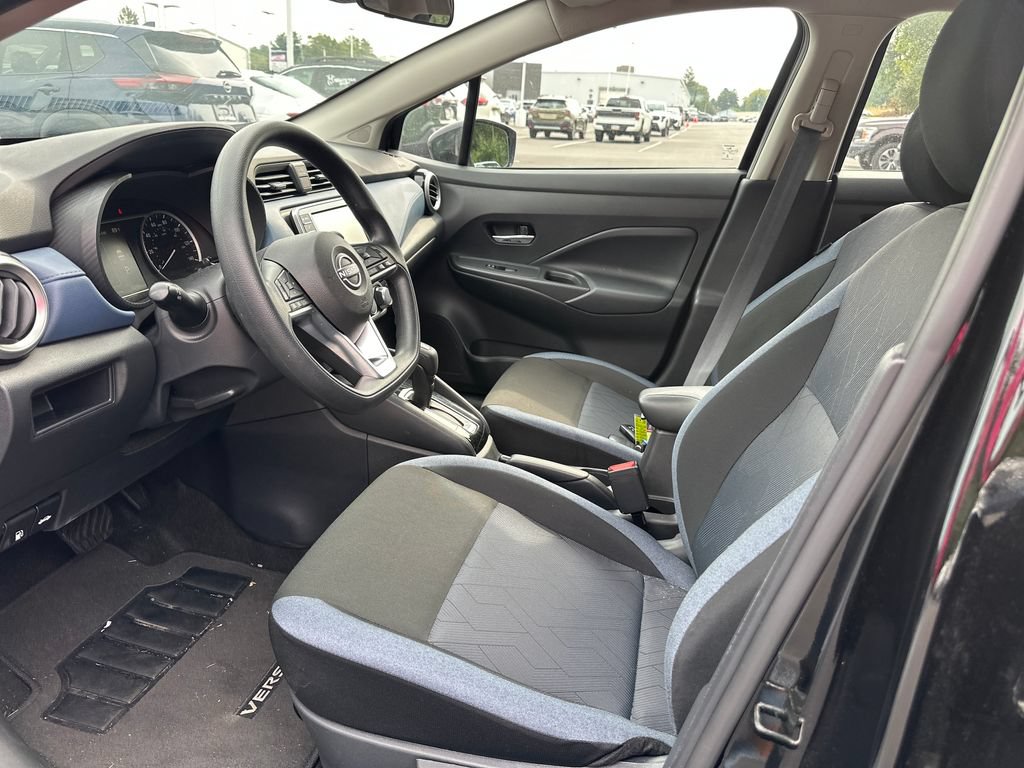 Used 2025 Nissan Versa SV w/ Trunk Package FWD image 10