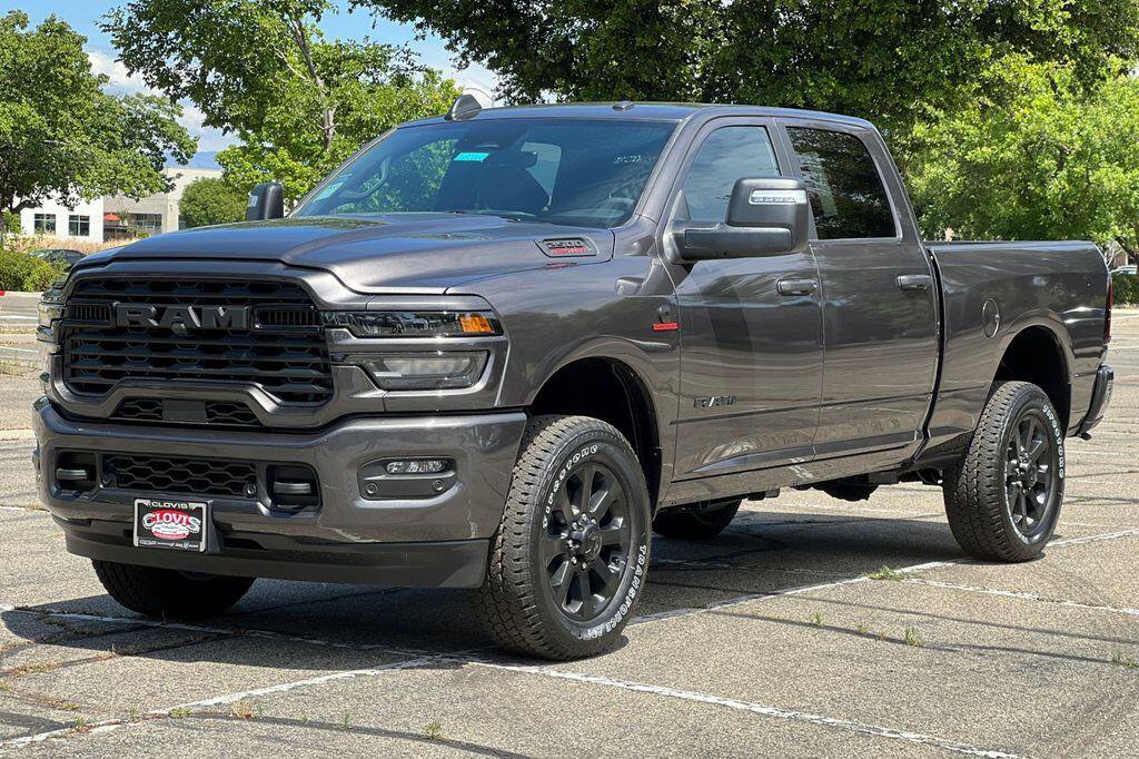 New 2026 RAM 2500 Big Horn AWD/4WD image 8