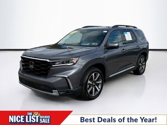 Certified 2025 Honda Pilot Touring image 3