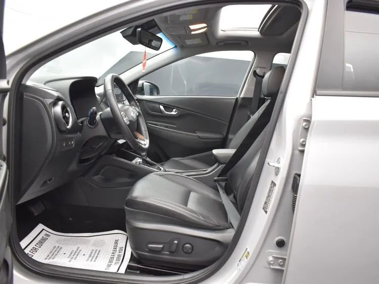 Used 2022 Hyundai Kona Limited w/ Cargo Package image 14