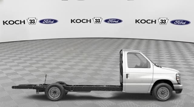 New 2026 Ford E-350 and Econoline 350 Super Duty w/ Power Equipment Group RWD image 29