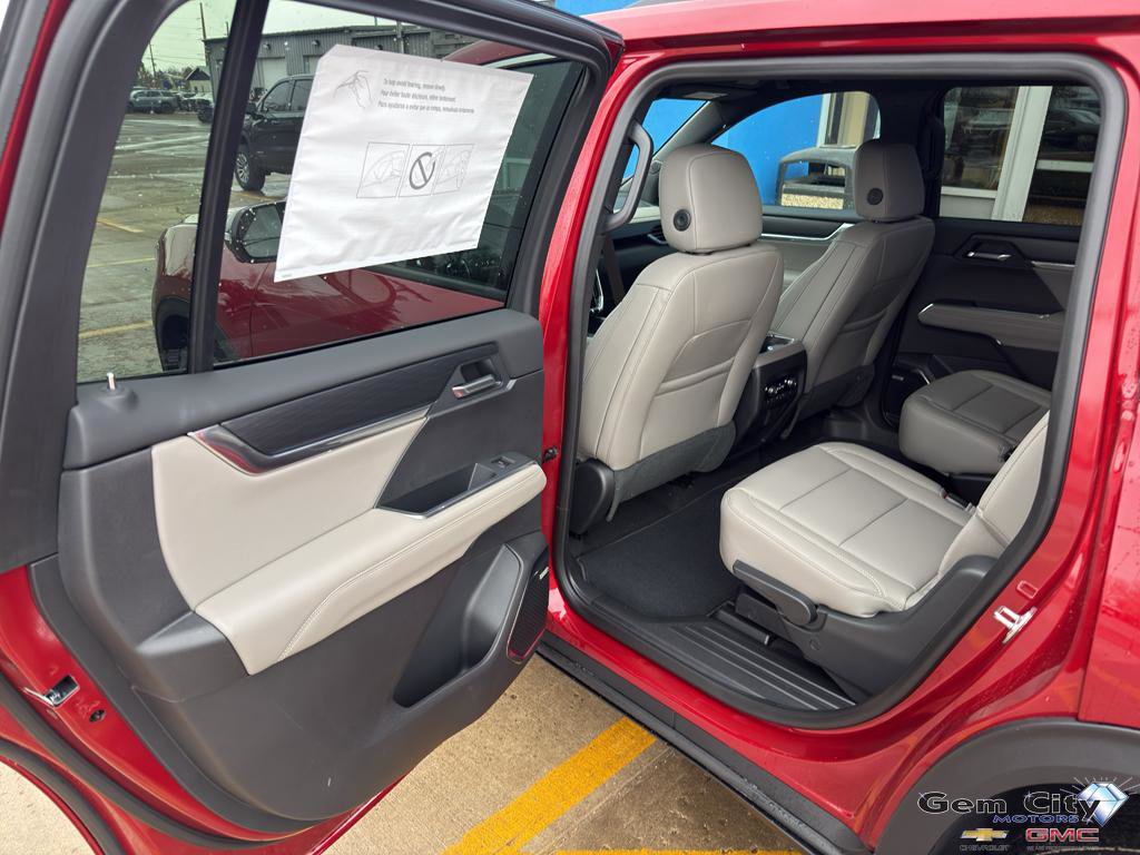 New 2026 GMC Acadia Elevation w/ Elevation Premium Package AWD/4WD image 15