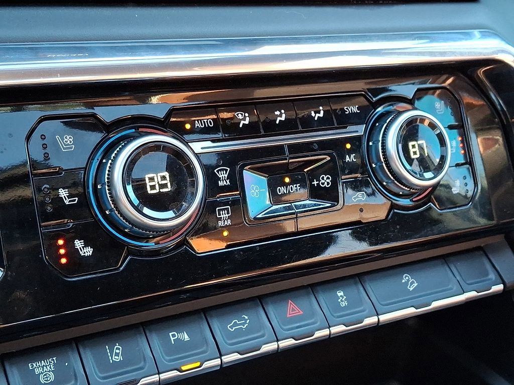 Certified 2025 GMC Sierra 2500 Denali Ultimate w/ Snow Plow Prep/Camper Package image 17