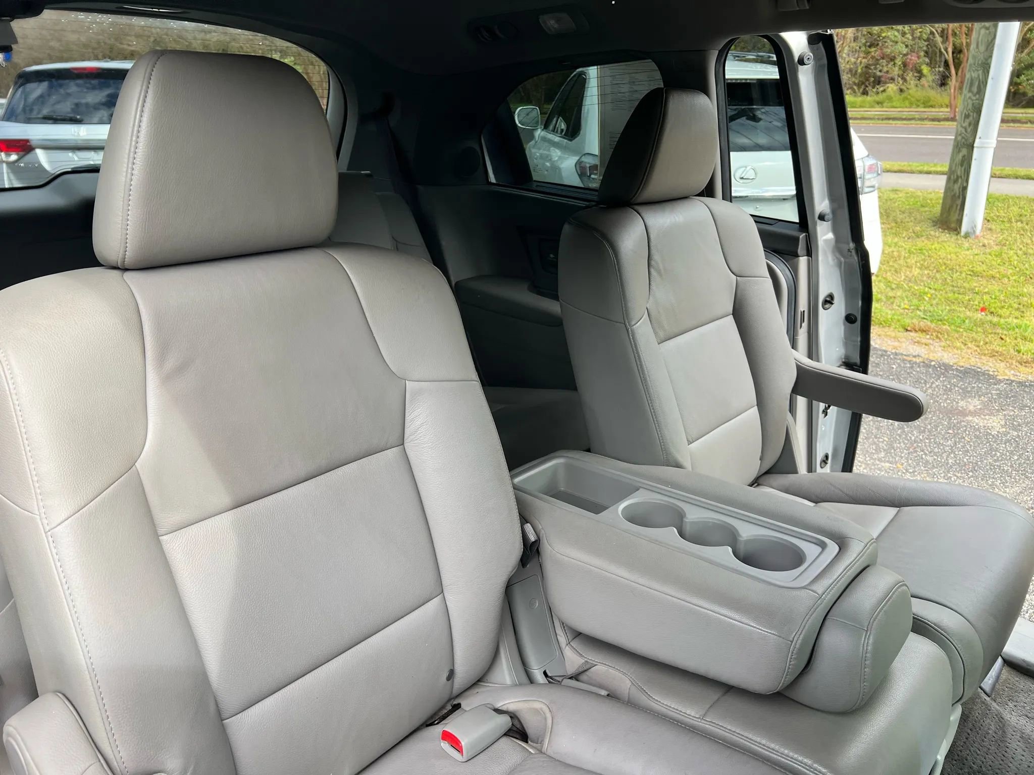 Used 2012 Honda Odyssey Touring image 27