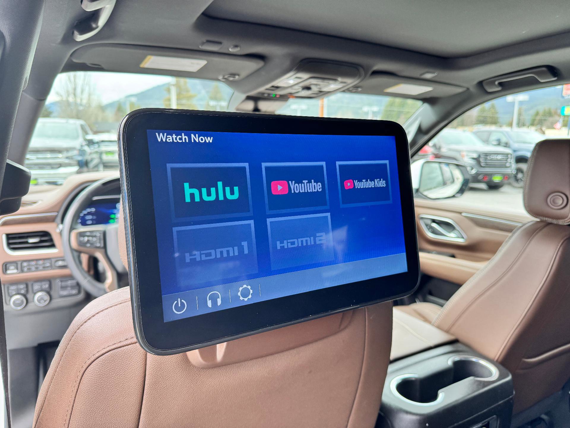 Used 2024 Chevrolet Tahoe High Country w/ Advanced Technology Package image 28