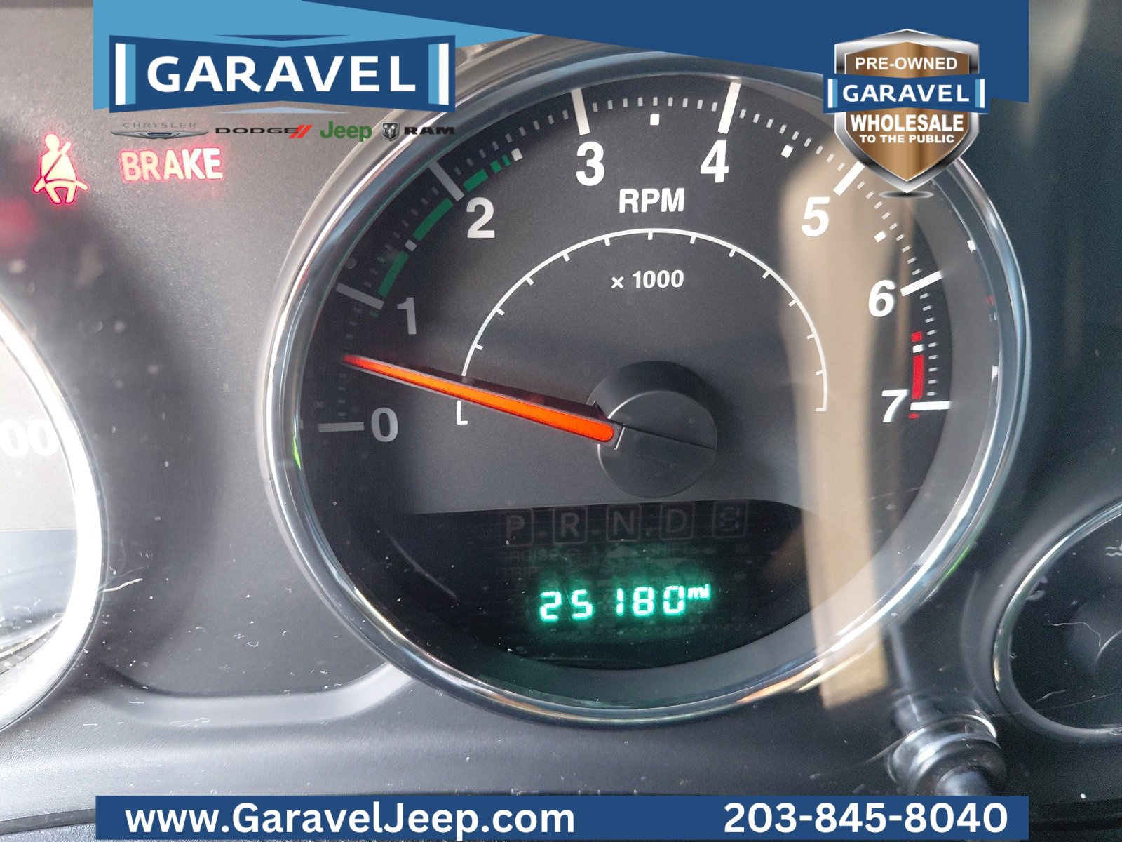 Used 2017 Jeep Wrangler Unlimited Rubicon w/ Cold Weather Group image 9