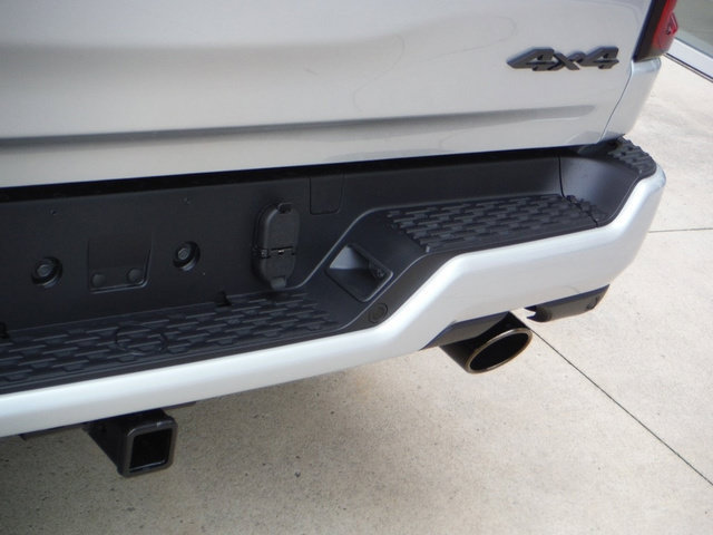New 2027 RAM 1500 4x4 Crew Cab image 14
