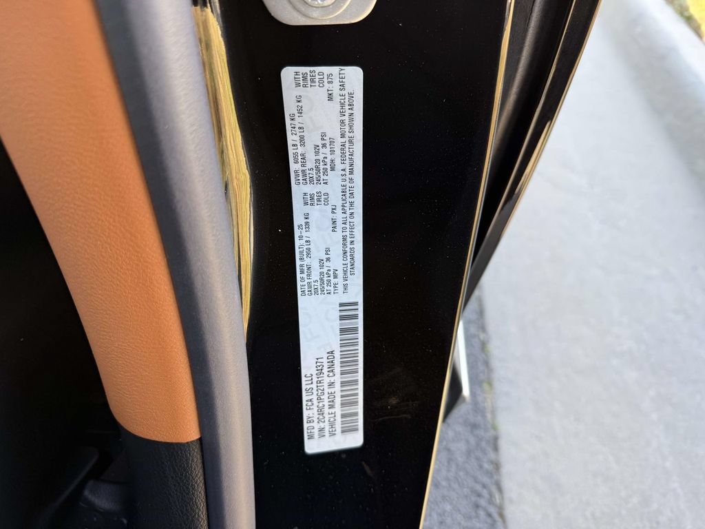 New 2026 Chrysler Pacifica Pinnacle FWD image 35