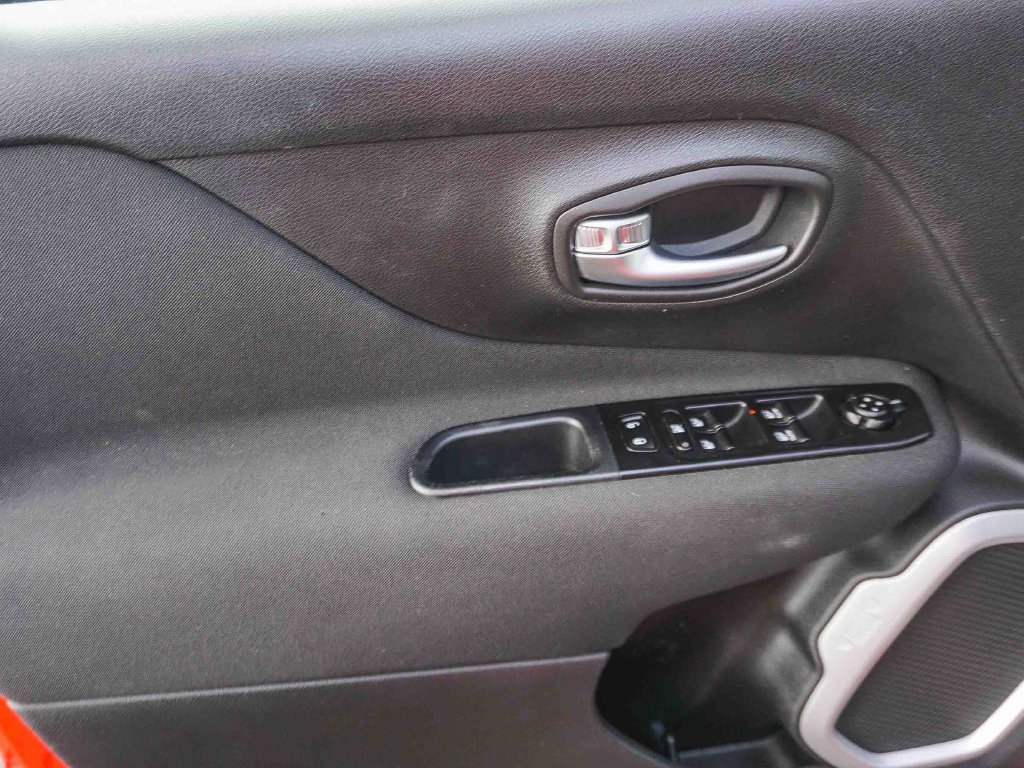Used 2021 Jeep Renegade Sport AWD/4WD image 19